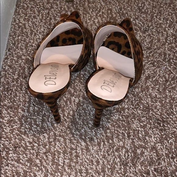 Heels - Picture 2 of 4